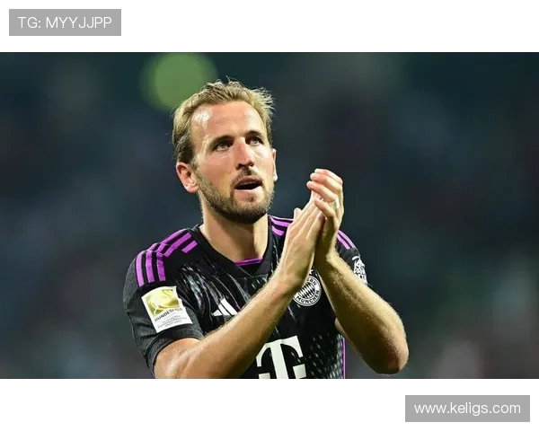 拜仁防线问题持续暴露:稳定性承压,对赛季走势形成制约 拜仁防线问题持续暴露:稳定性承压,对赛季走势形成制约