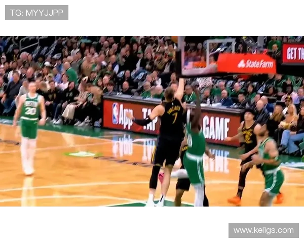 张伯伦内线篮板比贾巴尔高效，篮下封盖拉开禁区防守差距