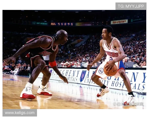 艾弗森单打化解掩护力压库里无球威胁